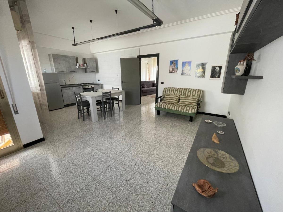 Vincenti'S House Comiso Apartment Exterior foto
